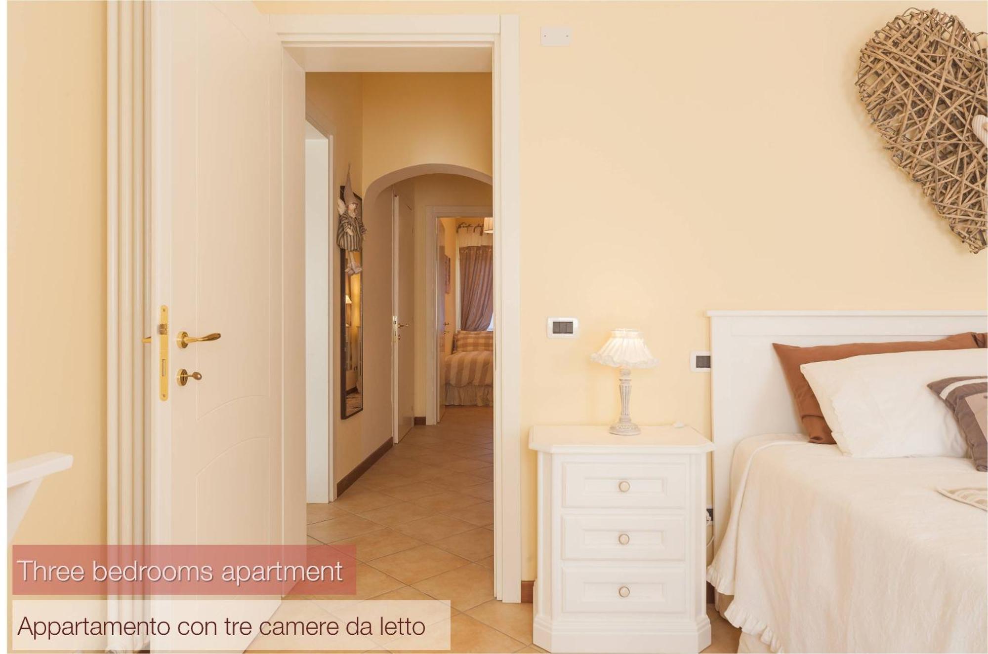 Nina Guest House Longare Стая снимка