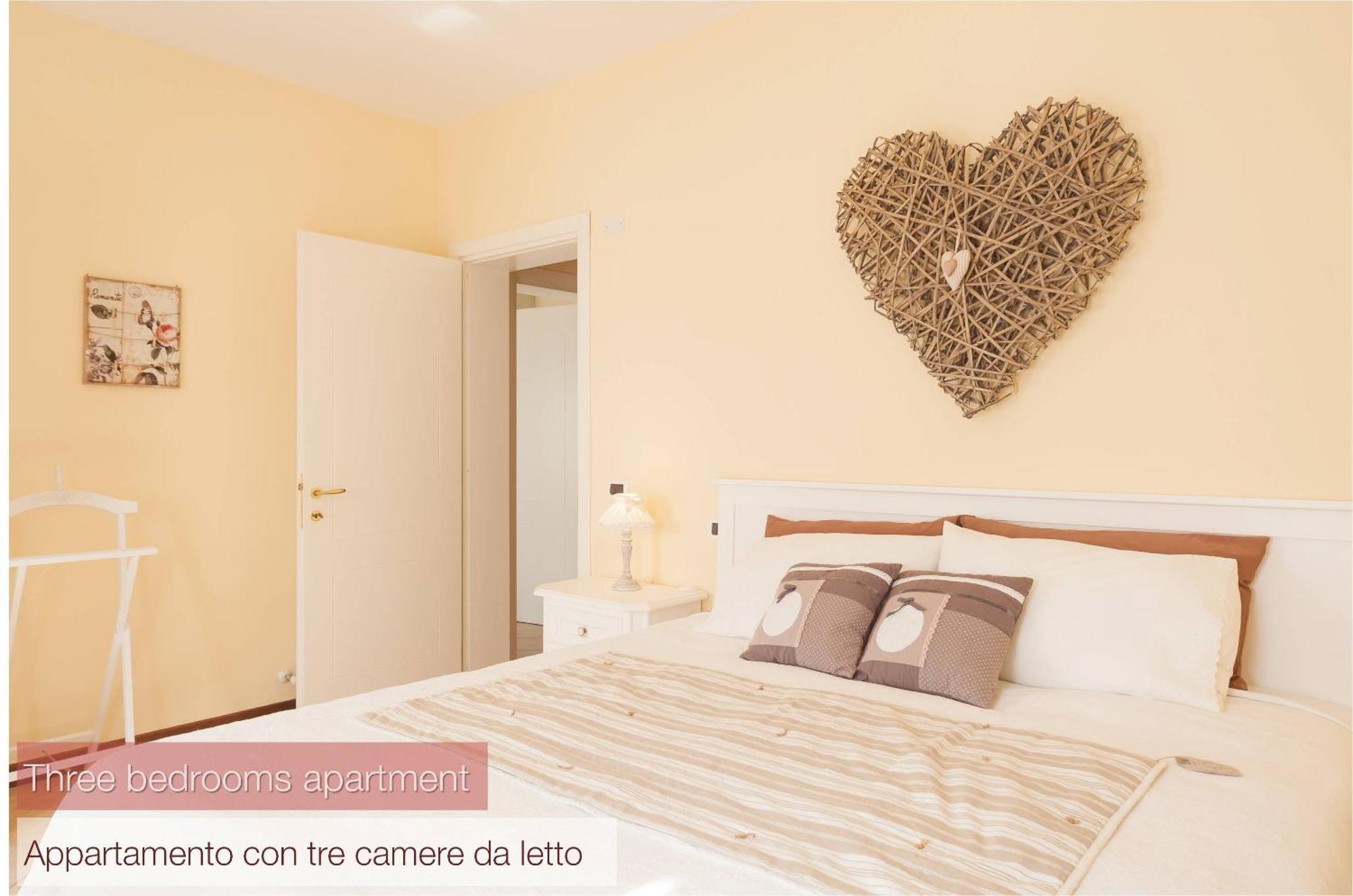 Nina Guest House Longare Стая снимка