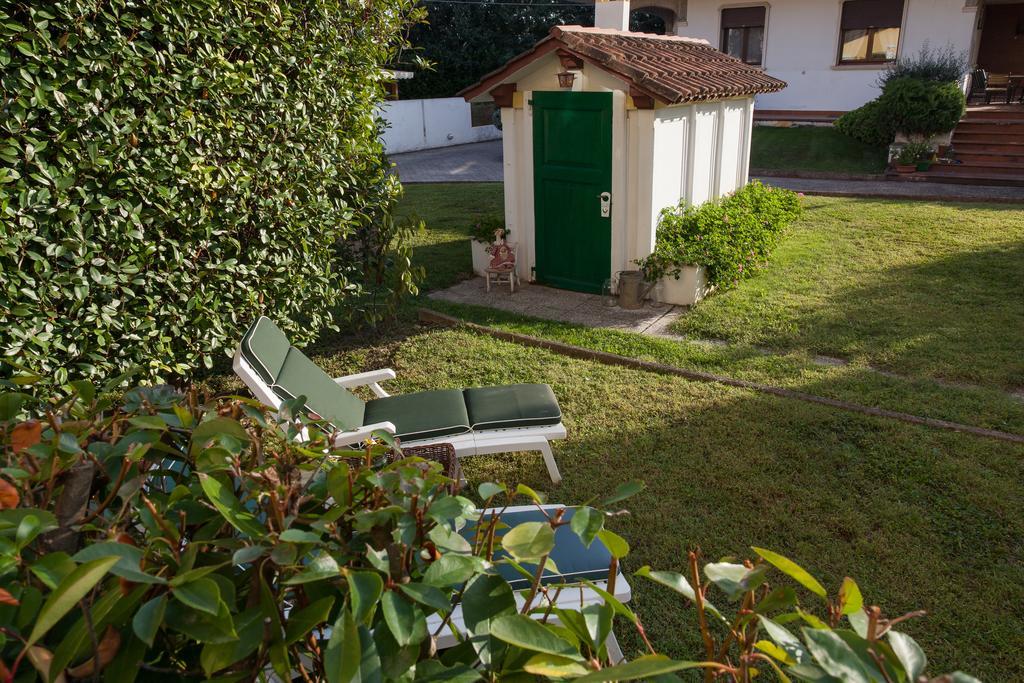 Nina Guest House Longare Екстериор снимка